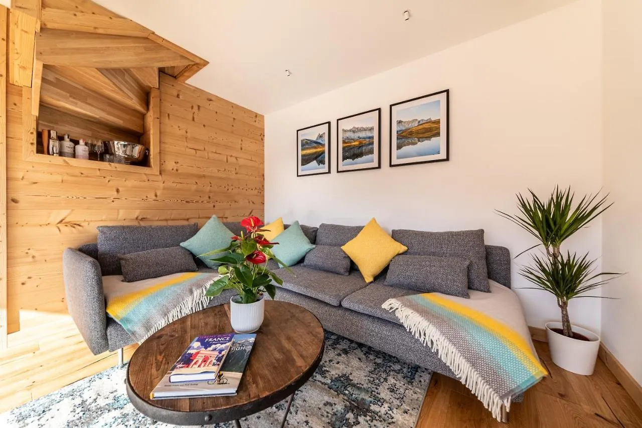 Chalet Marialys: Newly Renovated Alpine Chalet With Mountain Views Essert-Romand