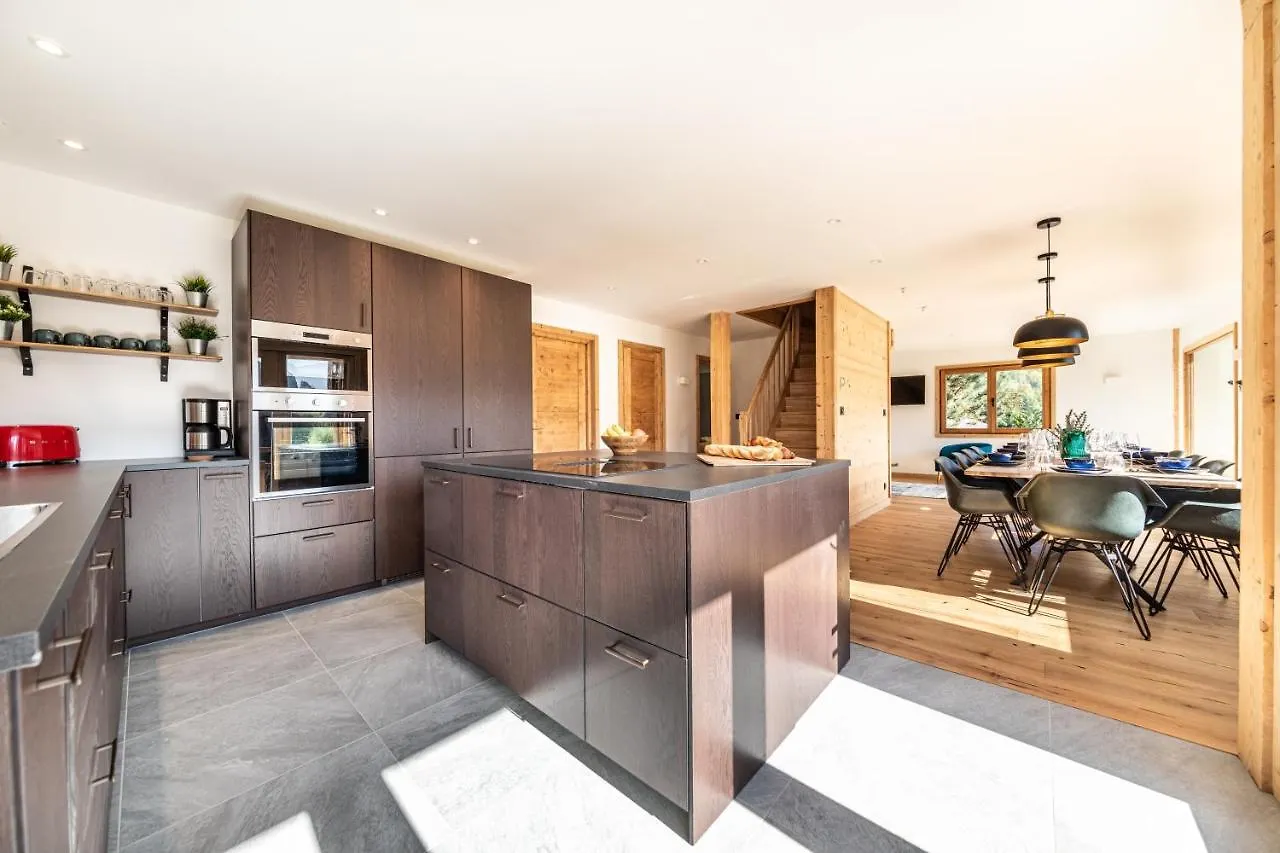 Chalet Marialys: Newly Renovated Alpine Chalet With Mountain Views Essert-Romand