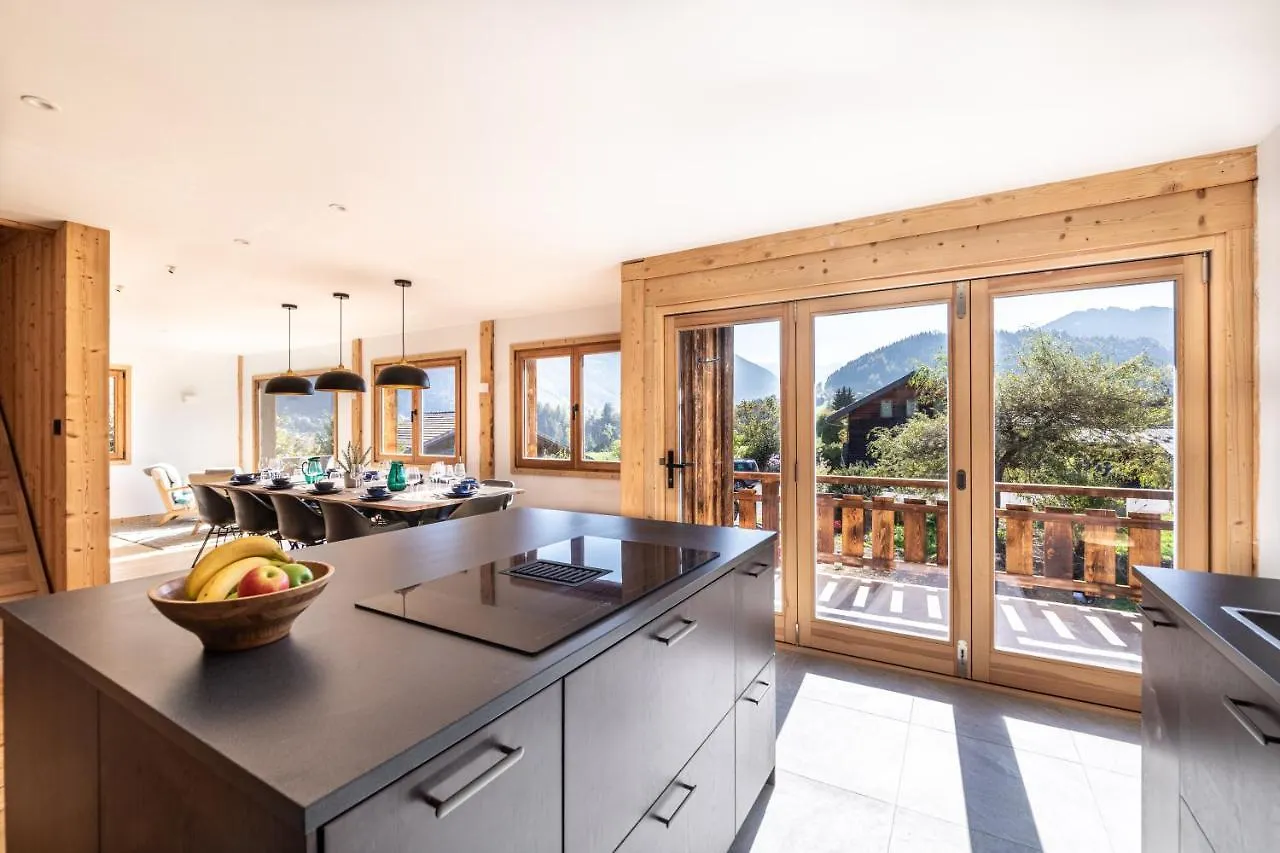Chalet Marialys: Newly Renovated Alpine Chalet With Mountain Views Essert-Romand