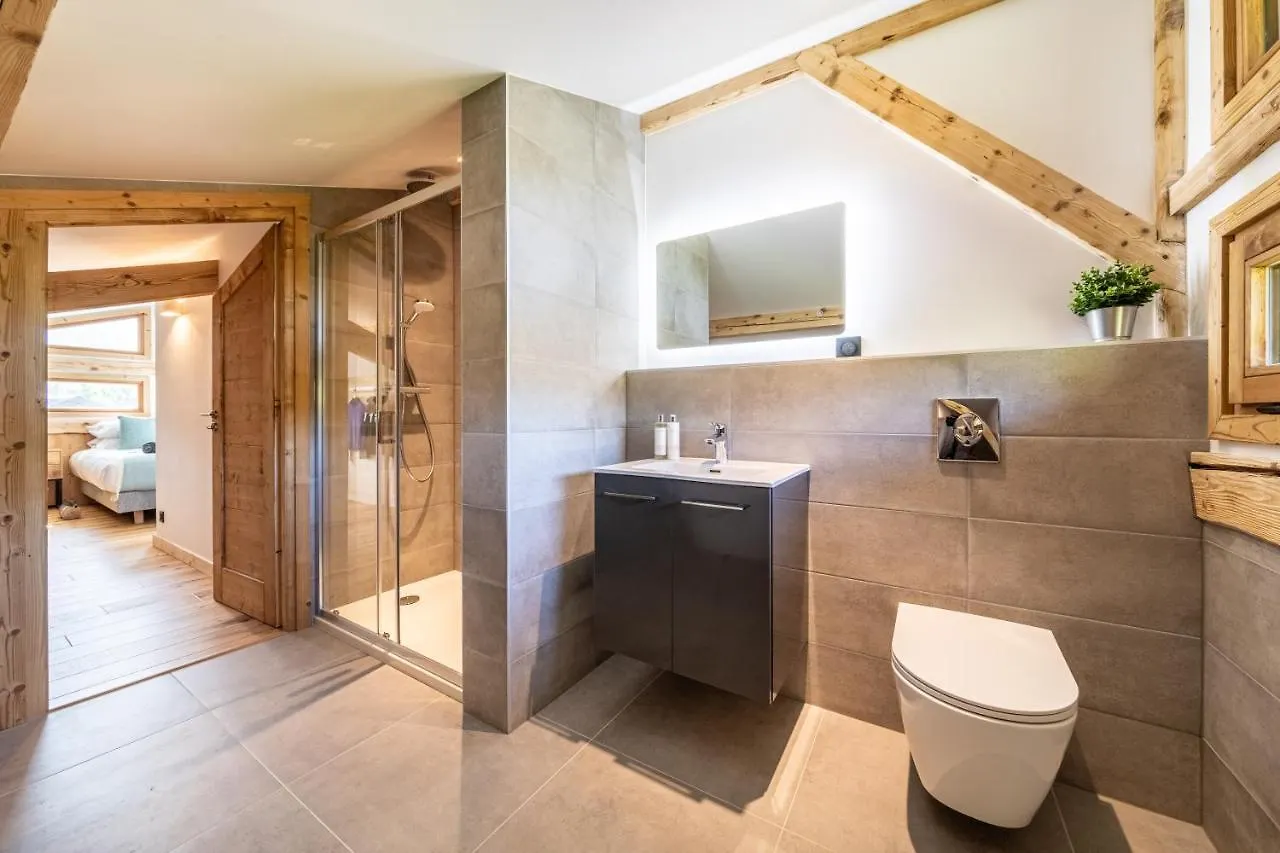 Chalet Marialys: Newly Renovated Alpine Chalet With Mountain Views Essert-Romand