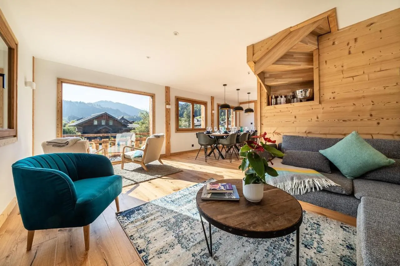 Chalet Marialys: Newly Renovated Alpine Chalet With Mountain Views Essert-Romand