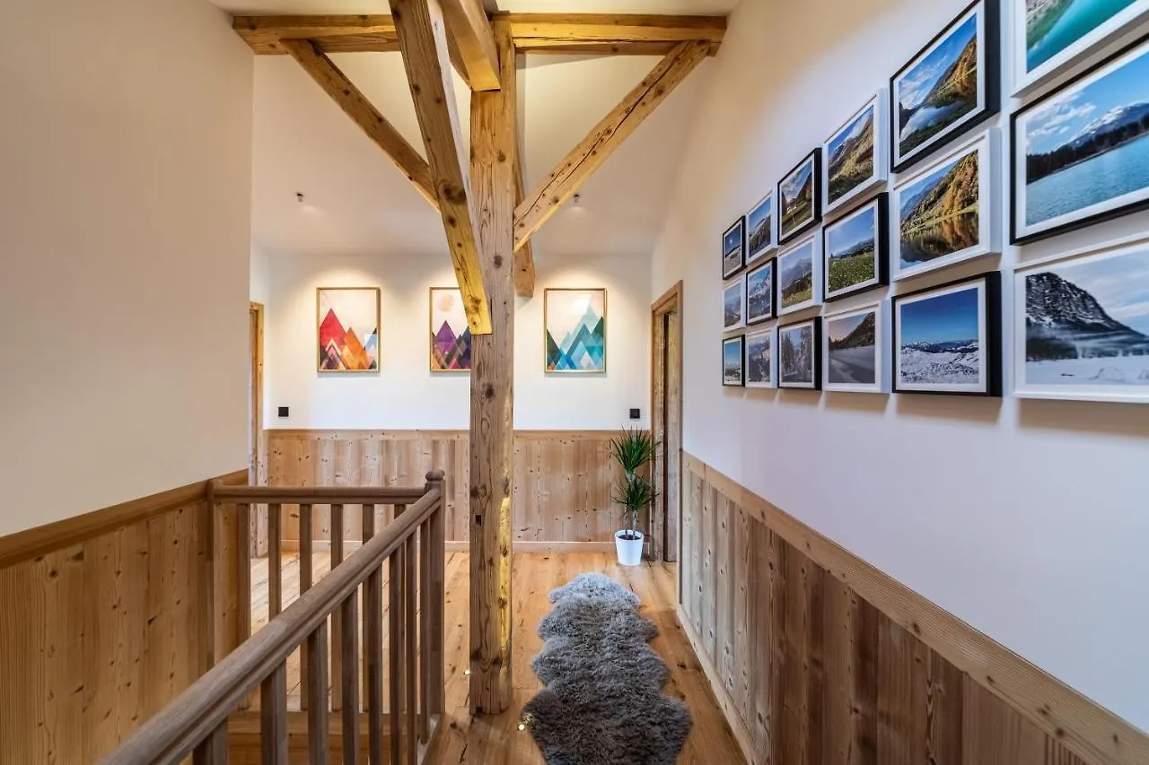 Chalet Marialys: Newly Renovated Alpine Chalet With Mountain Views Essert-Romand