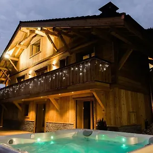 Chalet Pura Vida Bed & Breakfast
